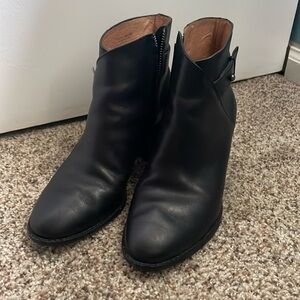 Madewell Chelsea Boots.